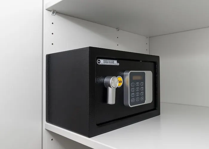 Kairos - Lothus - Darmowy Garaz Podziemny, Scisle Centrum