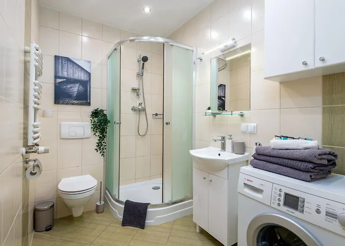 Kairos - Lothus - Darmowy Garaz Podziemny, Scisle Centrum